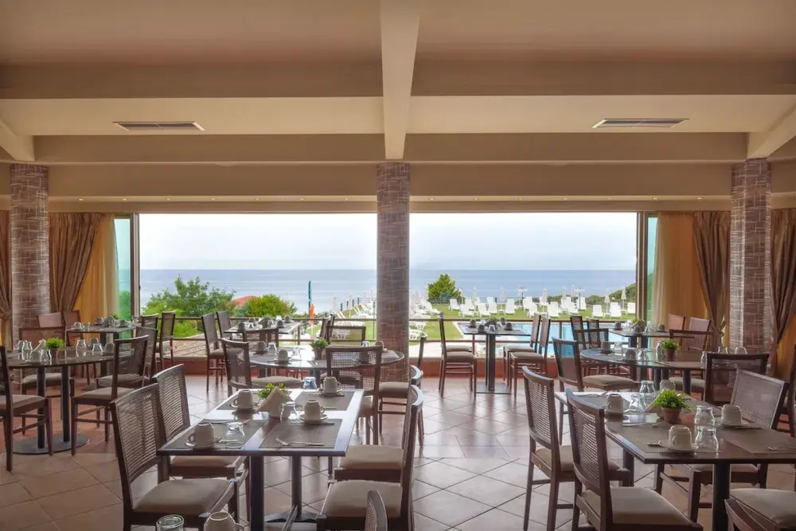 FilosXenia Ismaros Hotel