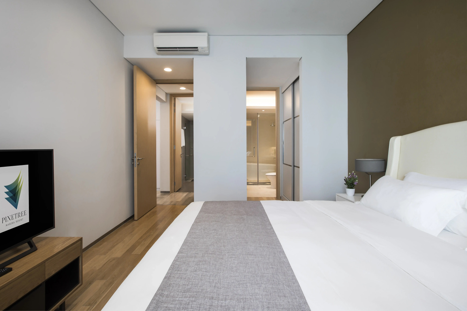 Pinetree Marina Resort