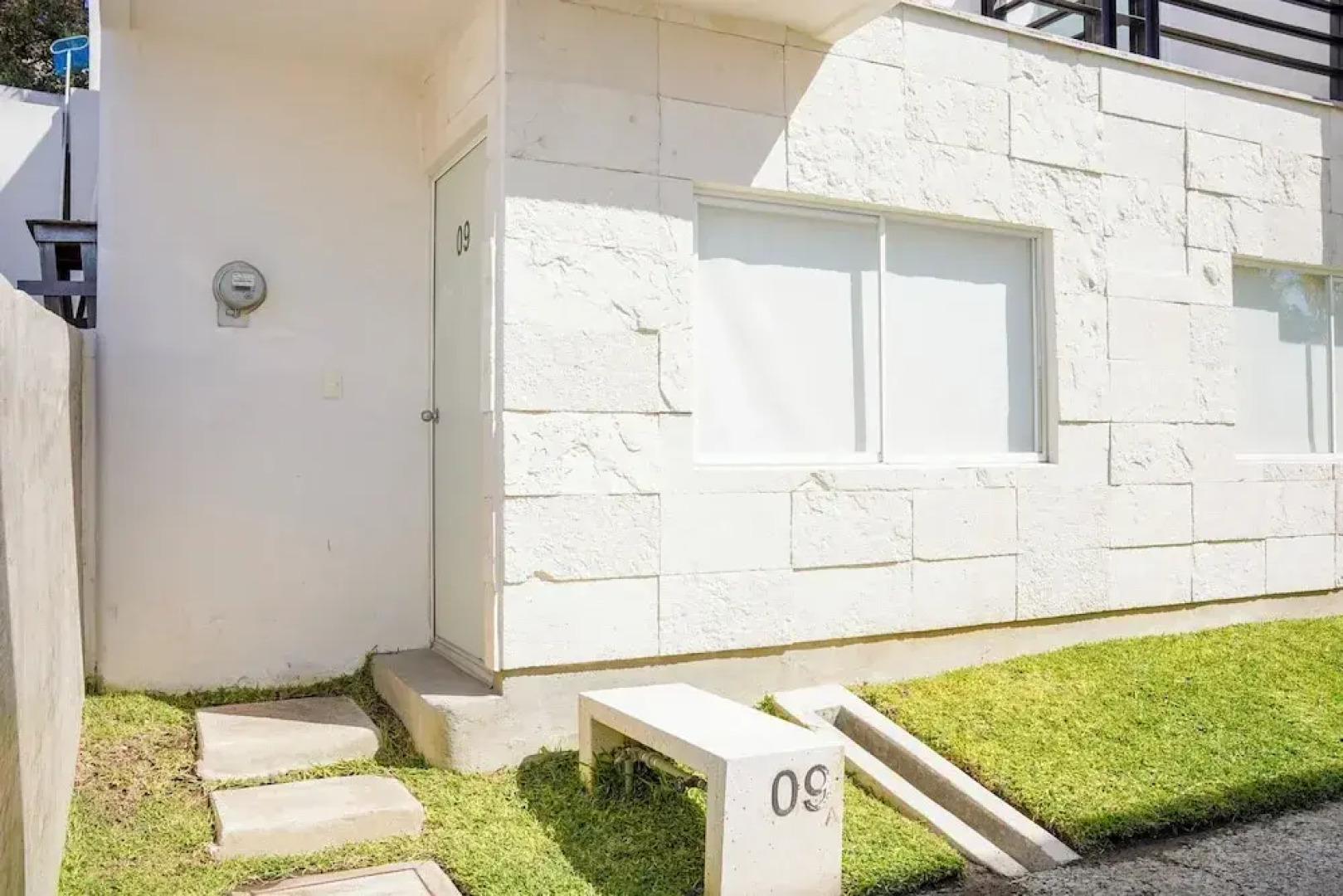 Modern House in Yautepec l Pool & Garden