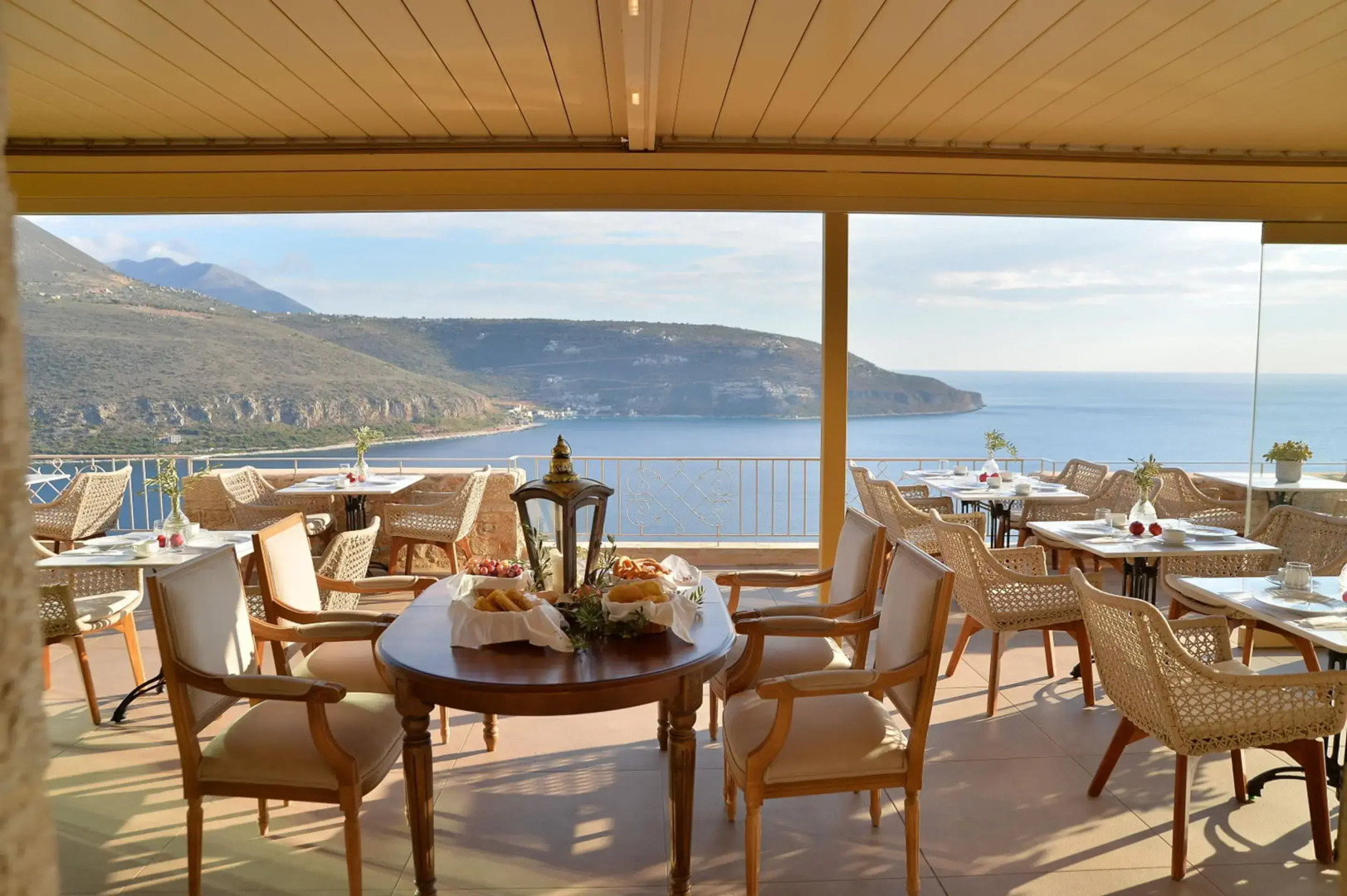 Akrolithi Boutique Hotel