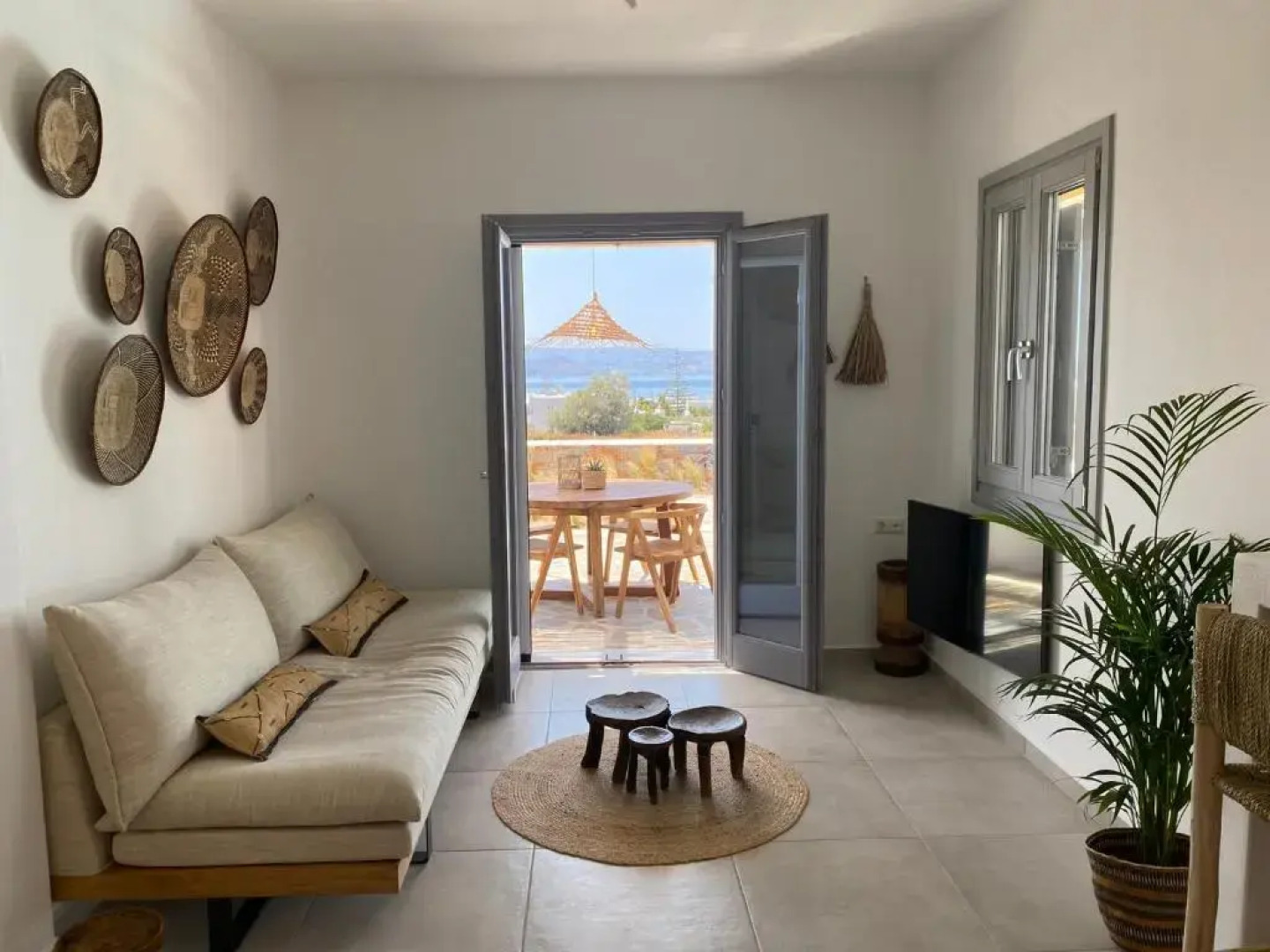 Beachhouse Omega Naxos