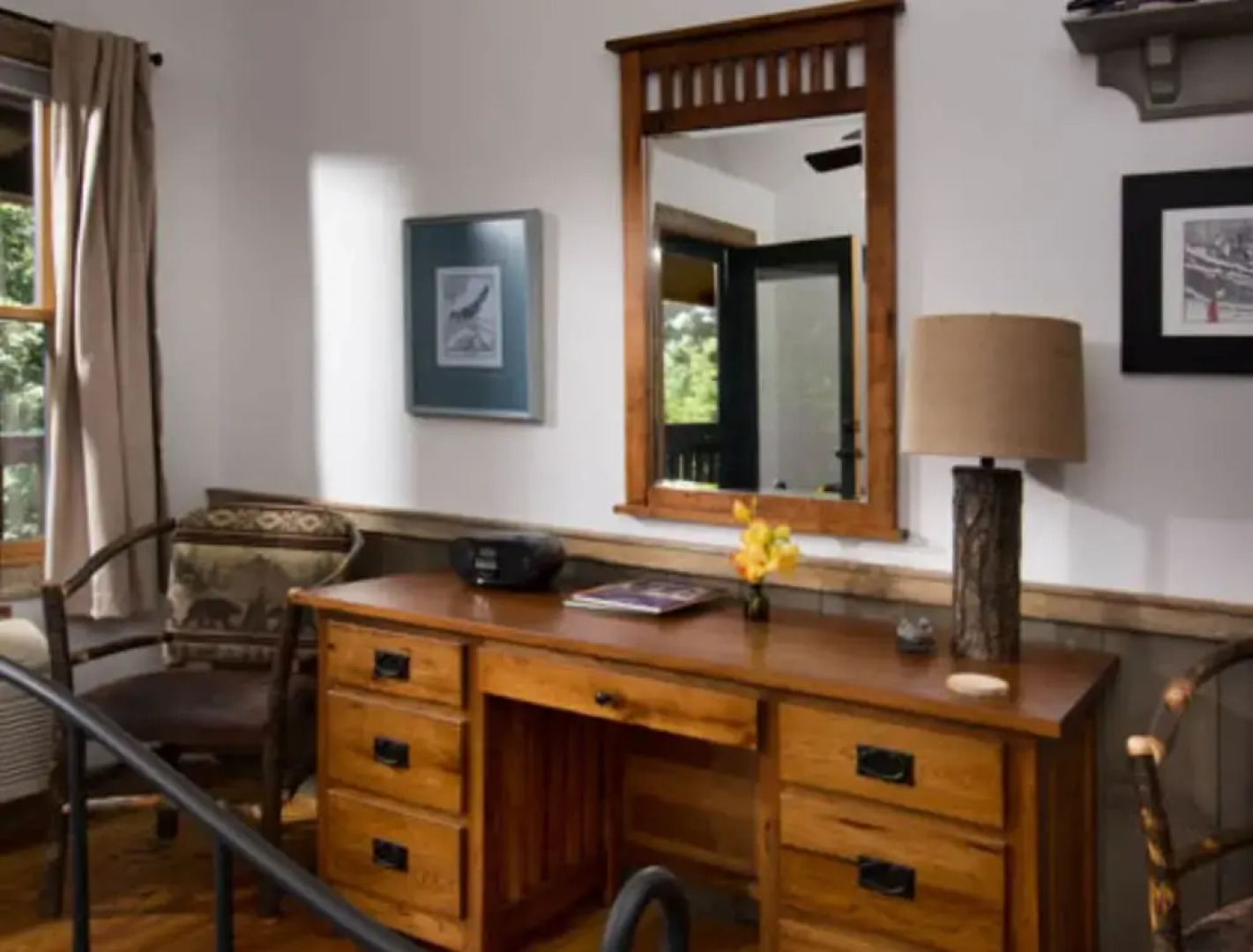 Bent Creek Lodge Bed & Breakfast