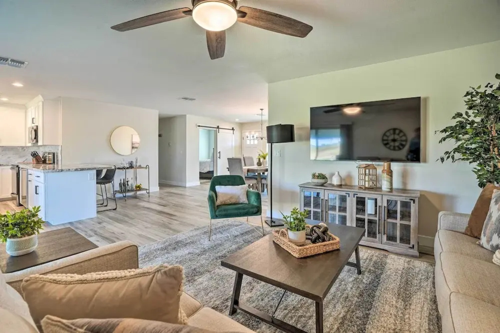 Patio, Grill: Home on Golf Course in Sun City!