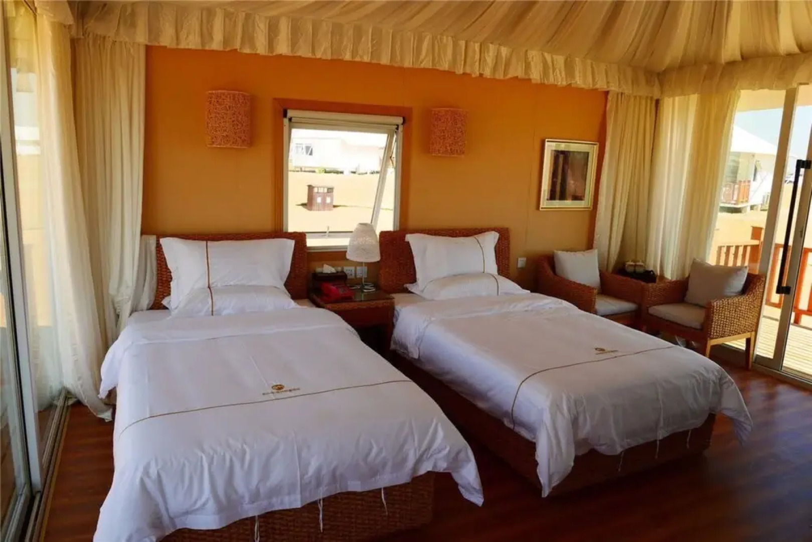 Jin Sha Hai Train Hotel