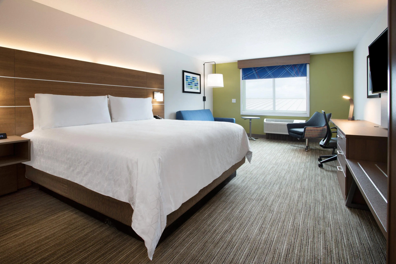 Holiday Inn Express & Suites Deland South by IHG