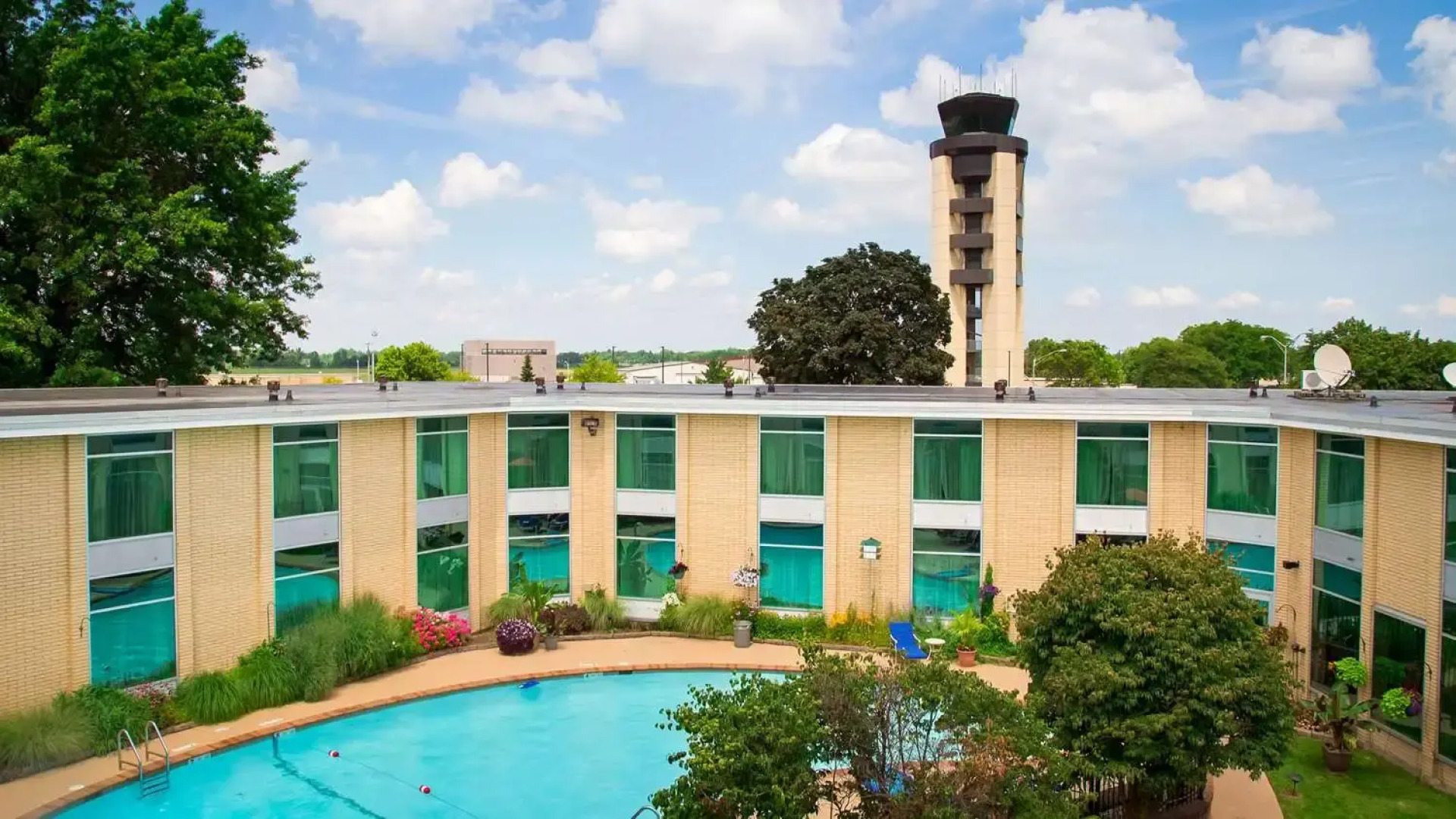 SureStay Plus Hotel by Best Western Syracuse Airport