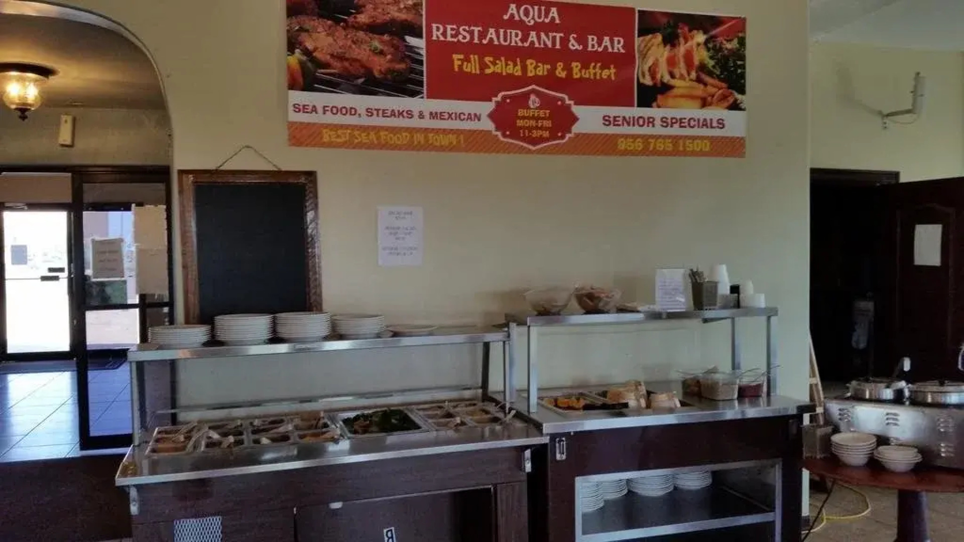 Lakeview Inn & Suites