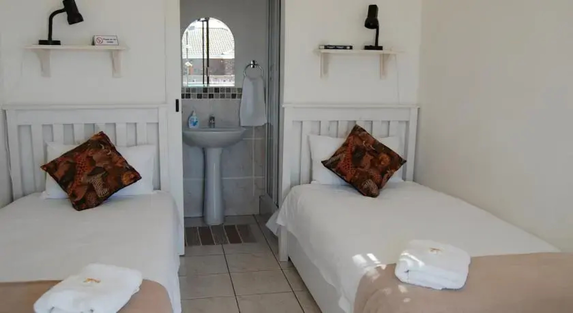 Villa-Mari Self Catering Apartment