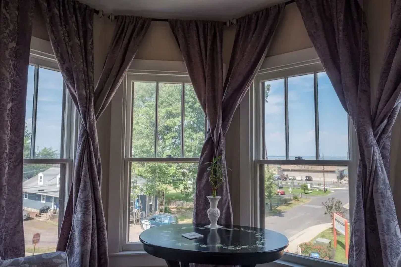 Dennison Street Inn Bed & Breakfast