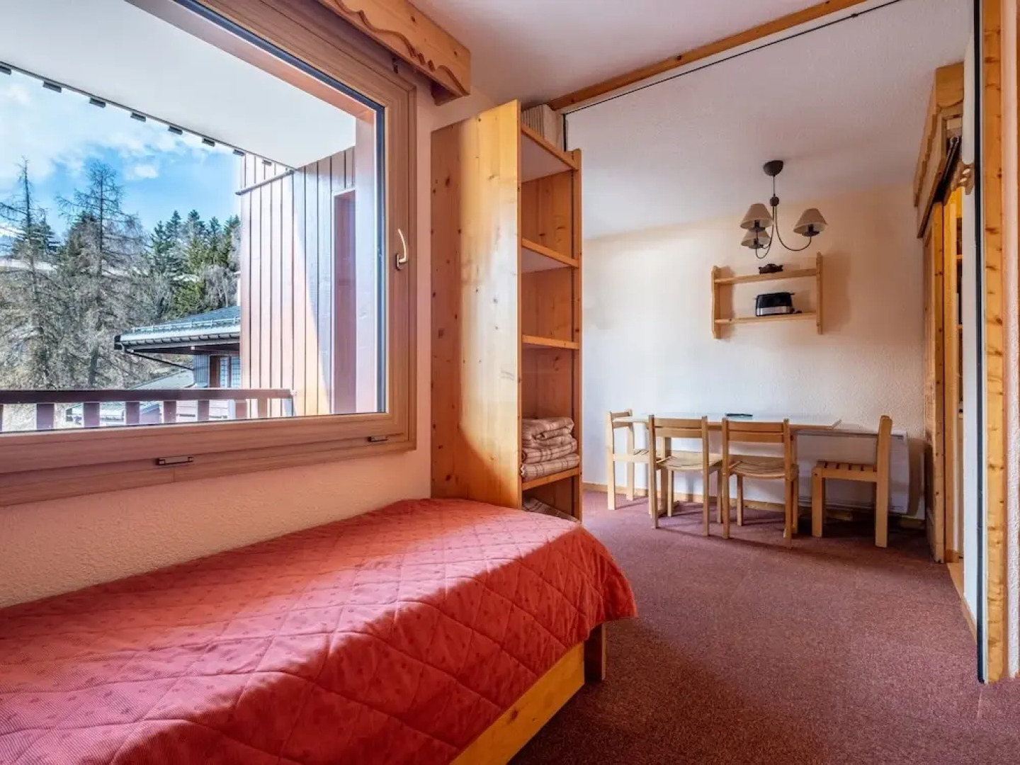 Studio in Doucy With Mountain Views