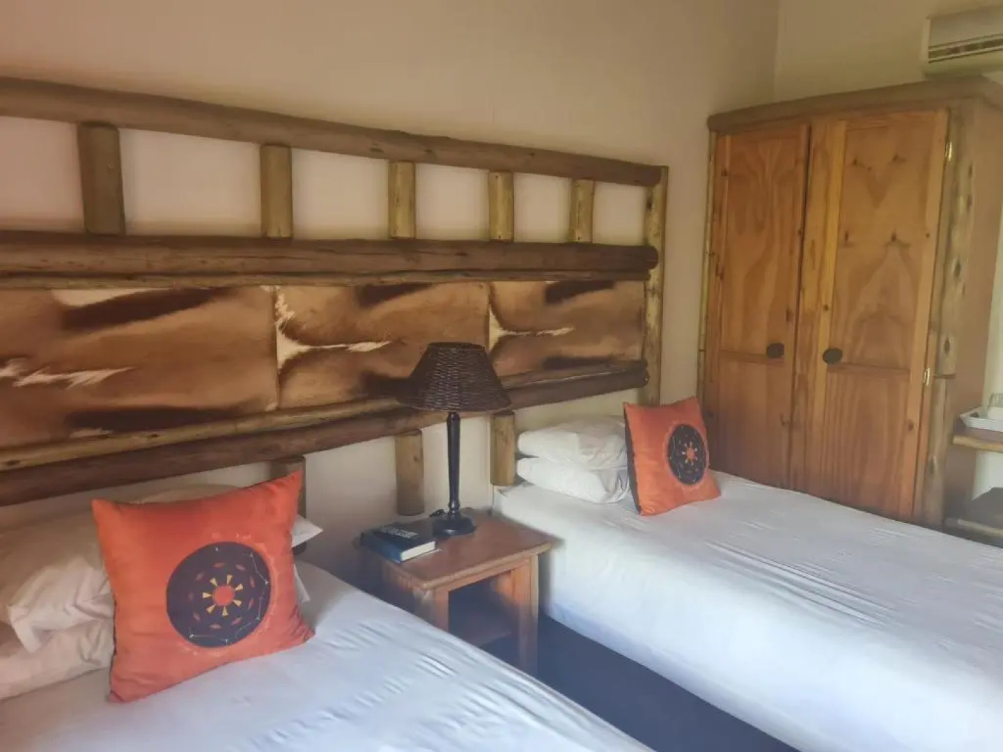 Riverside Lodge & Conference Center