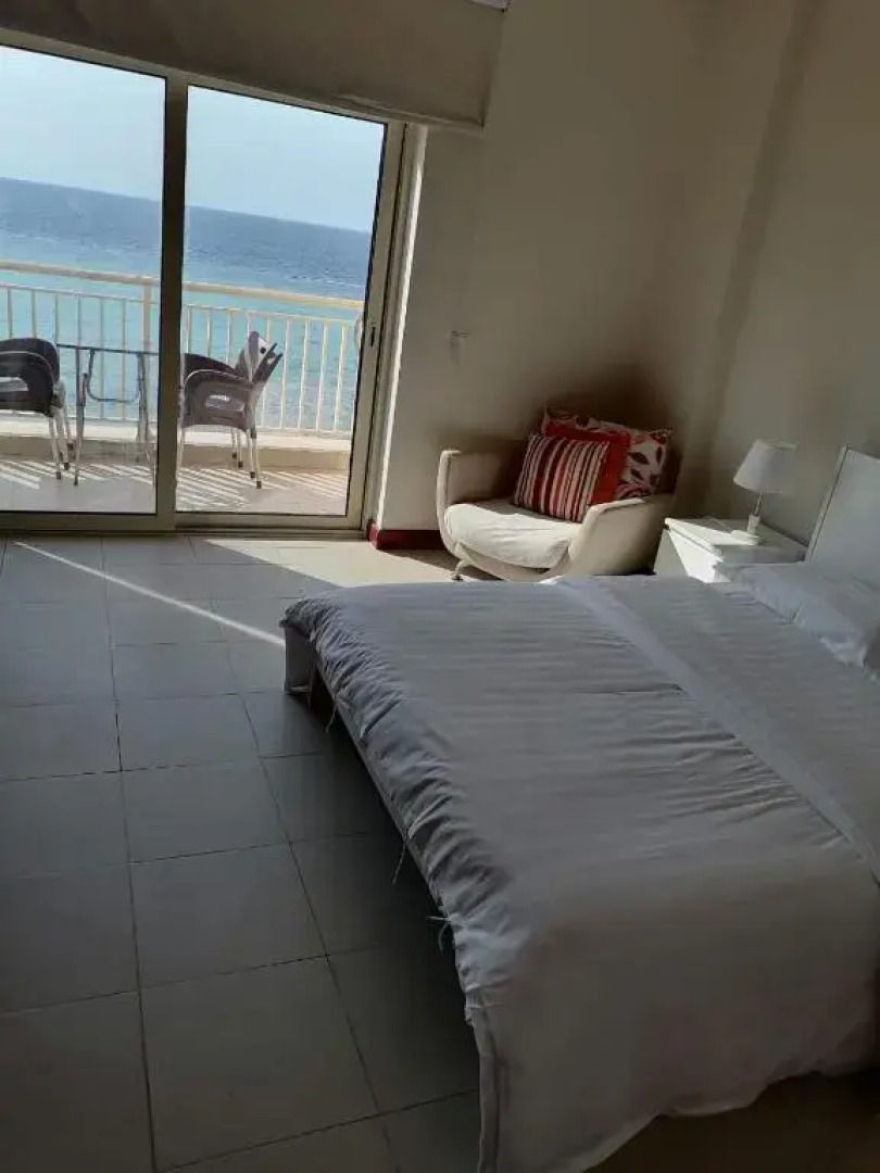 نزل الشاطئ 1 - عائلات فقط