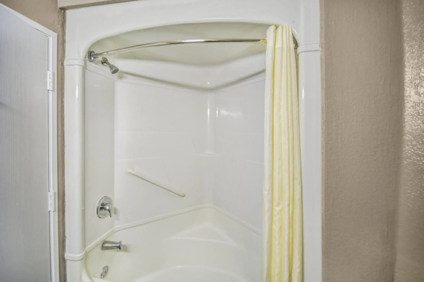 Motel 6 Humble, TX - Houston International Airport