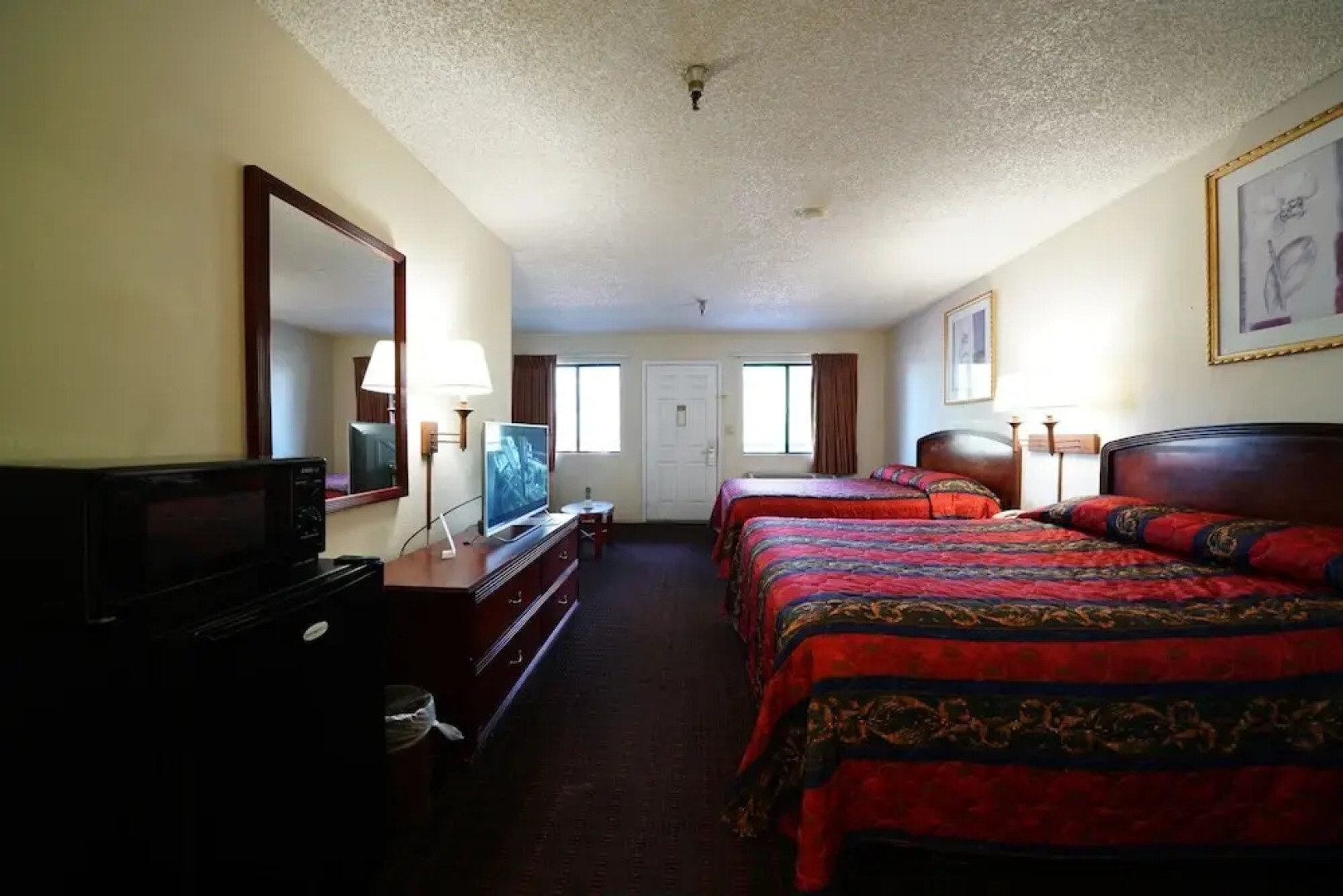 Ambassador Inn Fresno