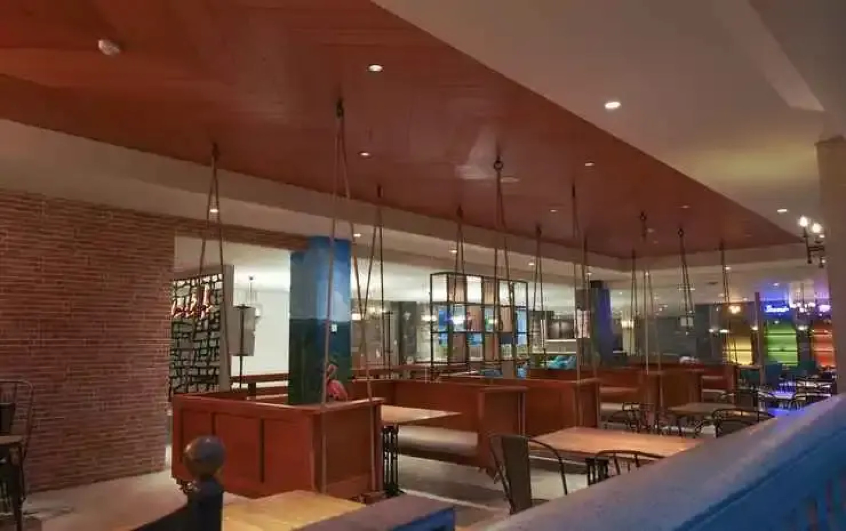 Jamboo Kingdom Hotel & Resort