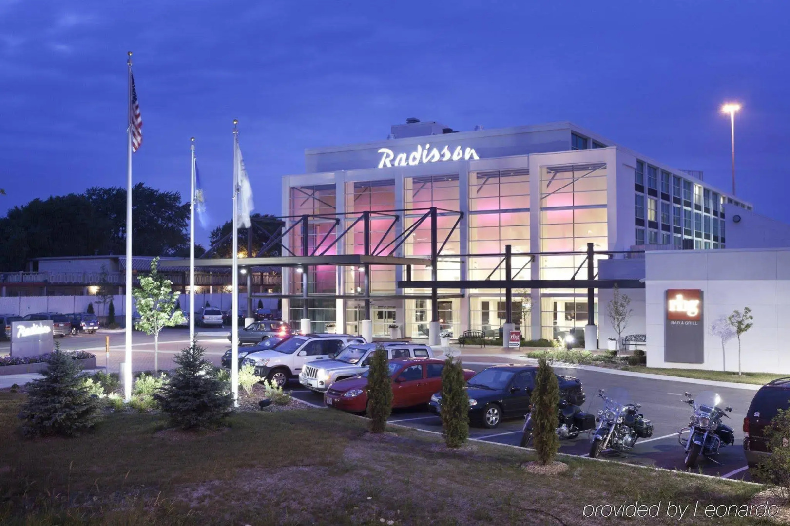 Delta Hotels by Marriott Milwaukee Northwest