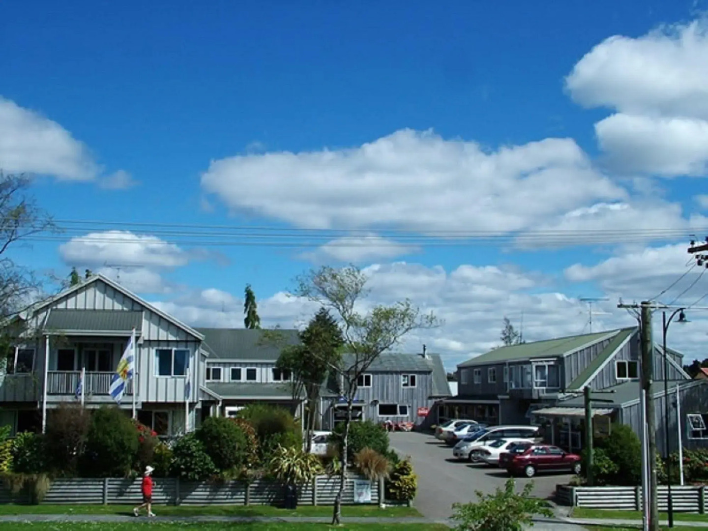 Howards Mountain Lodge