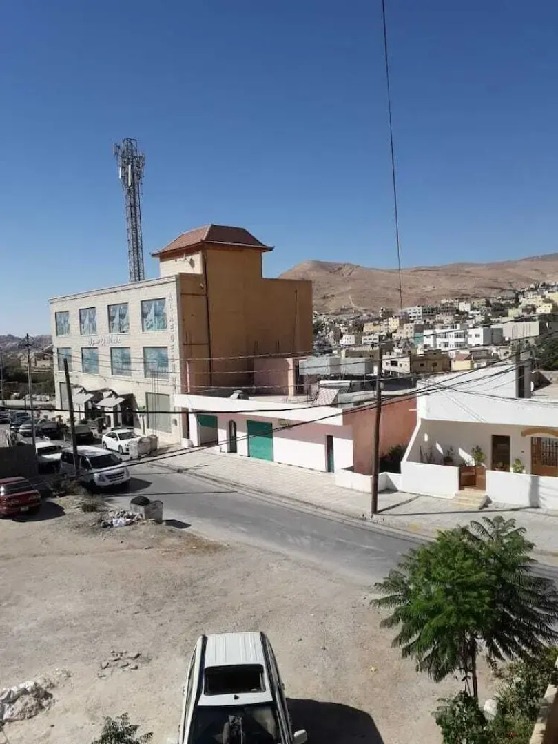 Petra Neighbor Hostel