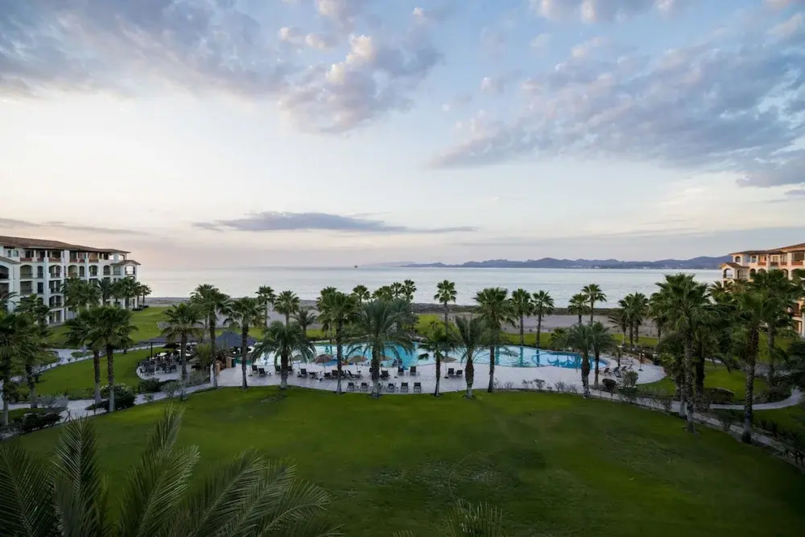 Paraiso Del Mar Resort C402 2 Bed By Casago