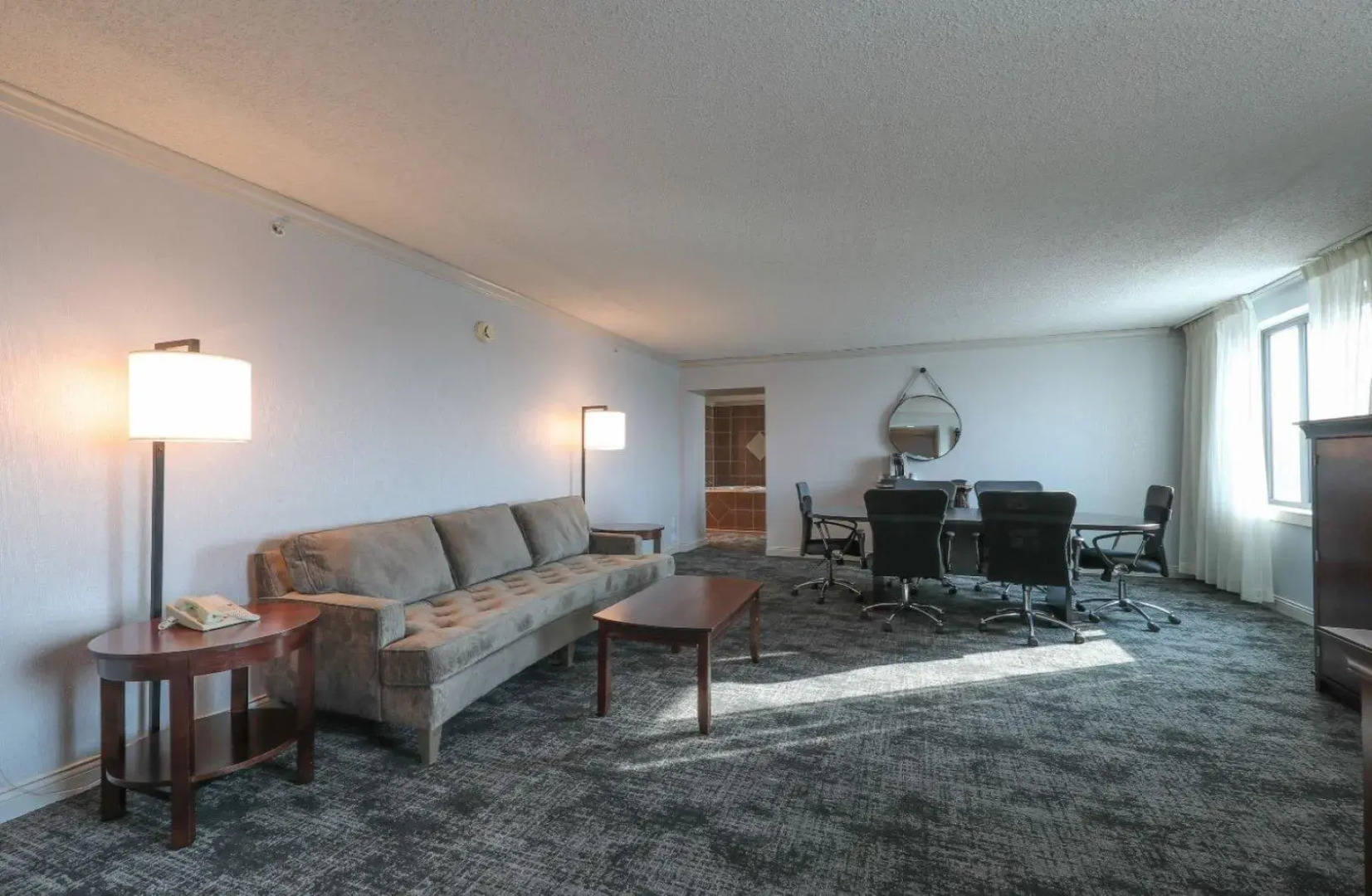 Crowne Plaza Hotel Chicago-Northbrook