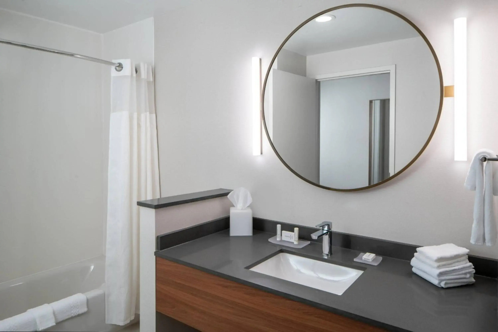 Fairfield by Marriott Inn & Suites Pensacola Pine Forest