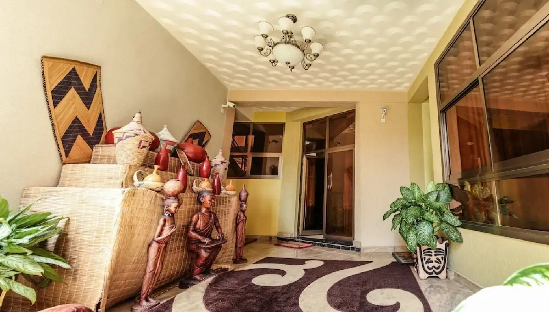 Tiger's Apartment Hotel