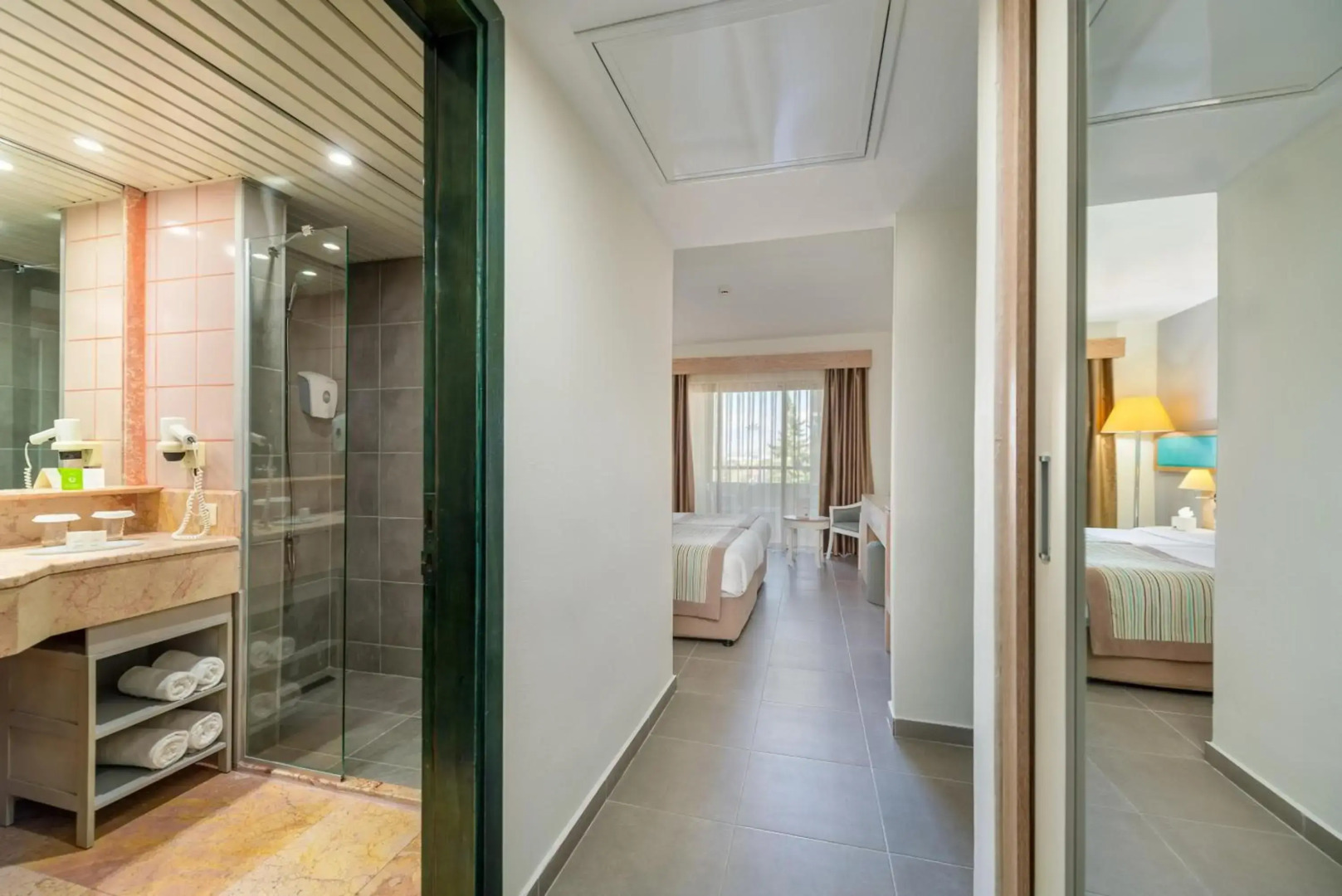 Delight Deluxe Hotel