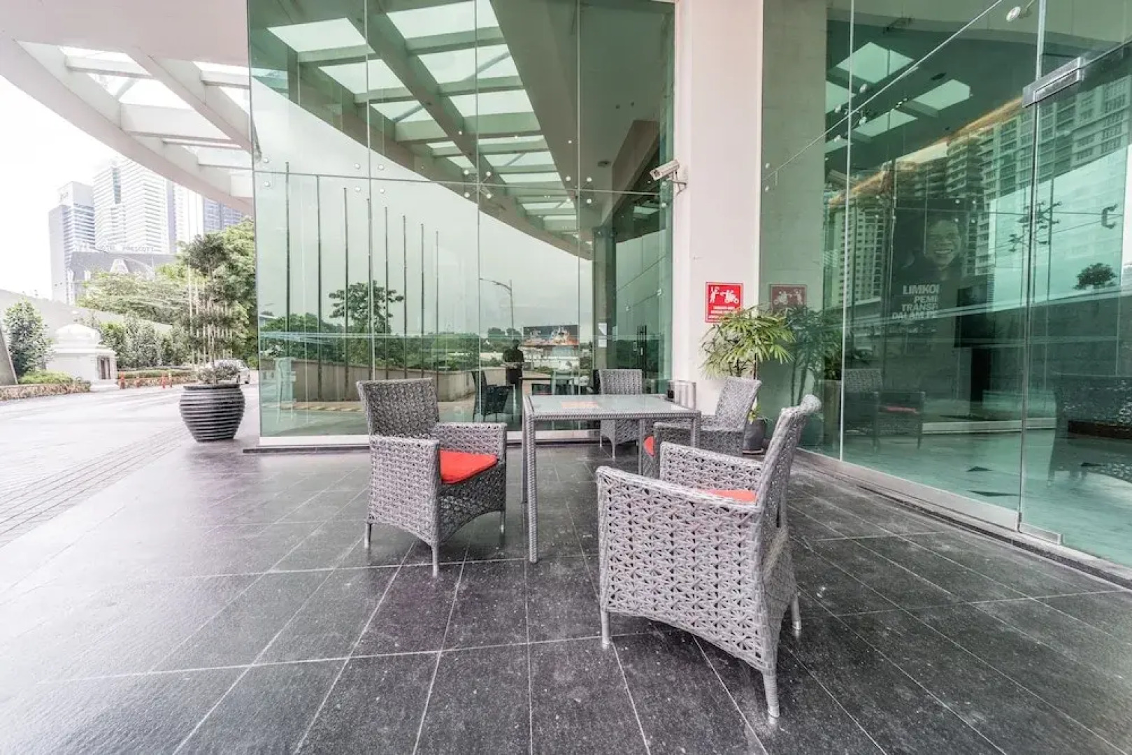 OYO Home 89311 Marvelous 1br Starview