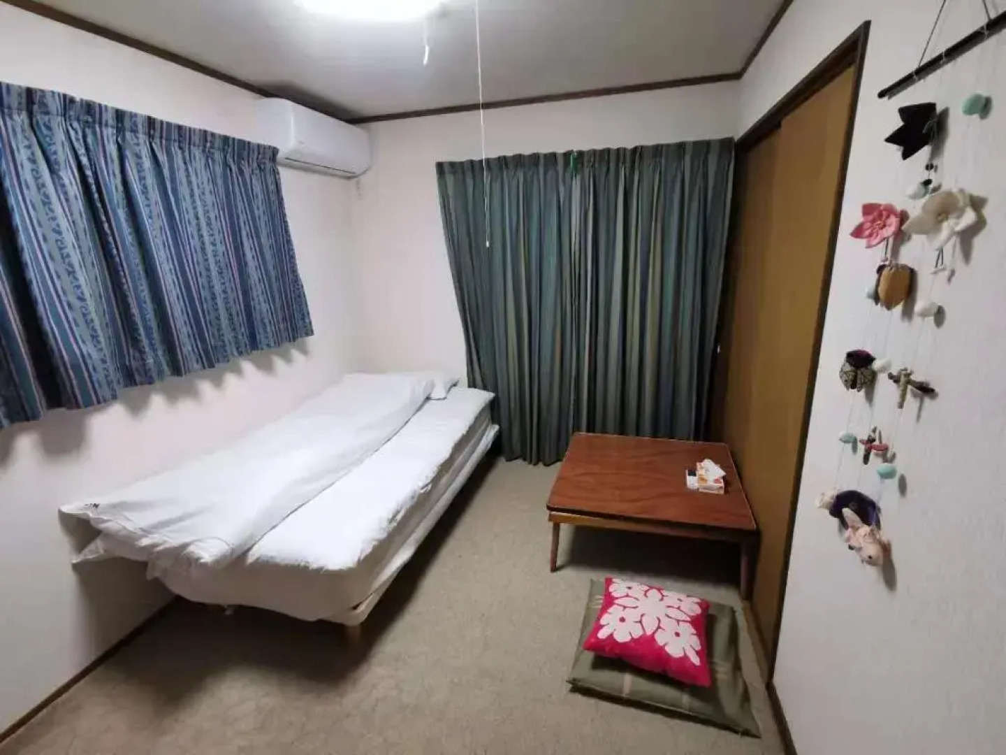 桜薫 熱川駅まで280メートル海水浴場まで500メートル