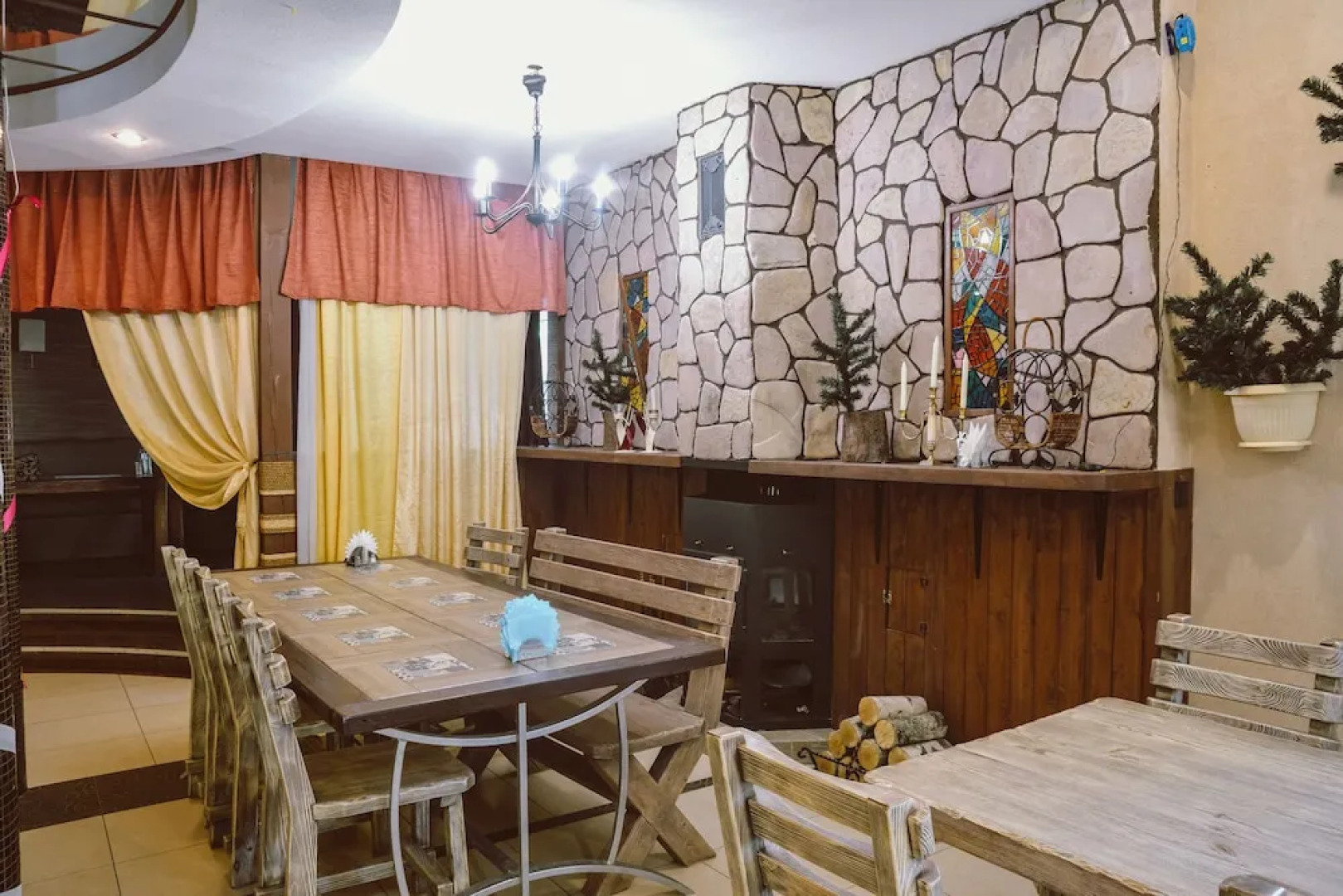 Загородный отель «Хвойный»