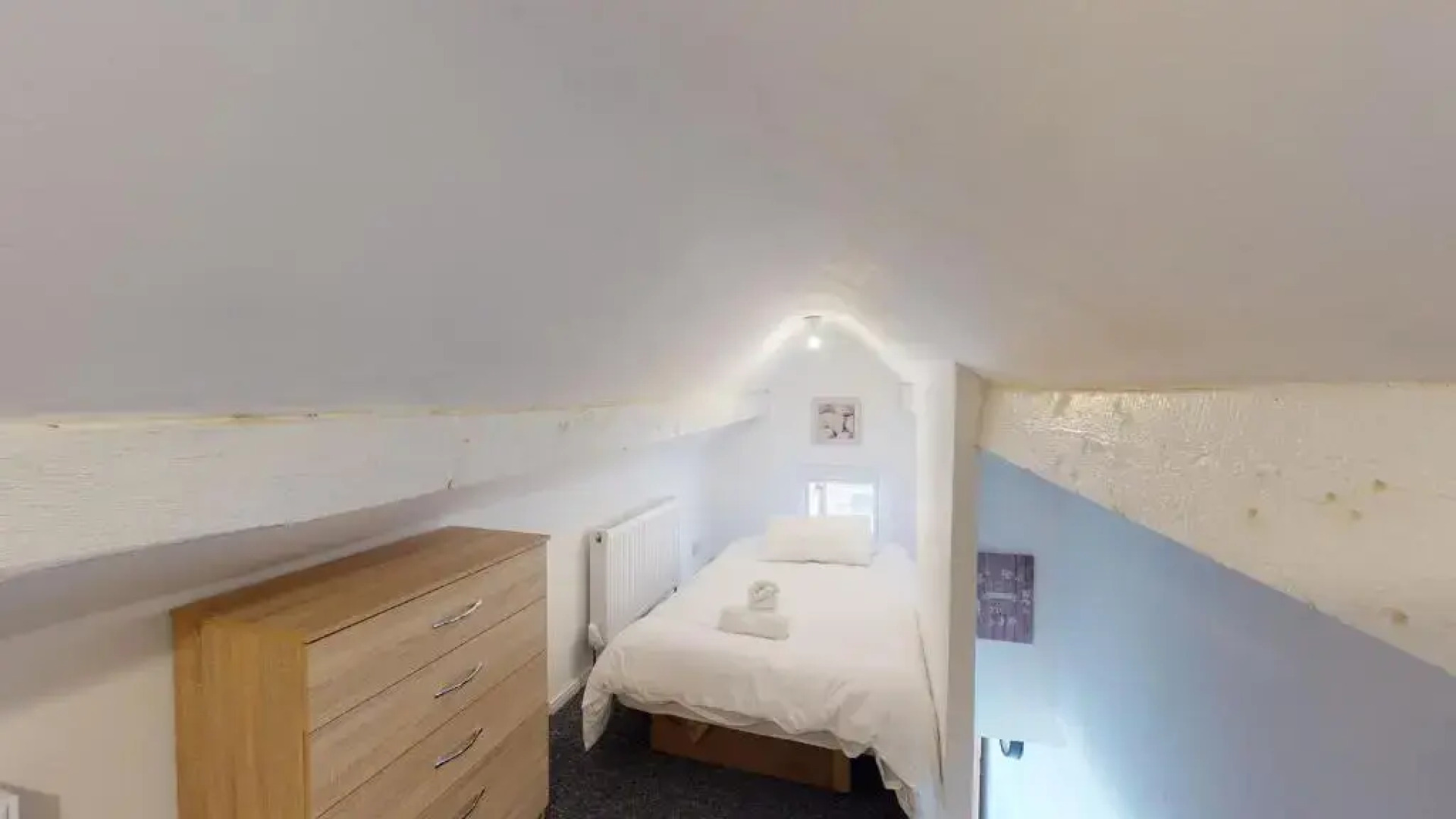 J Kyns Exclusive Apartment