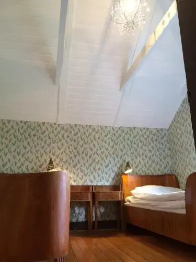 Havsnära 1700-tals Timmerstuga