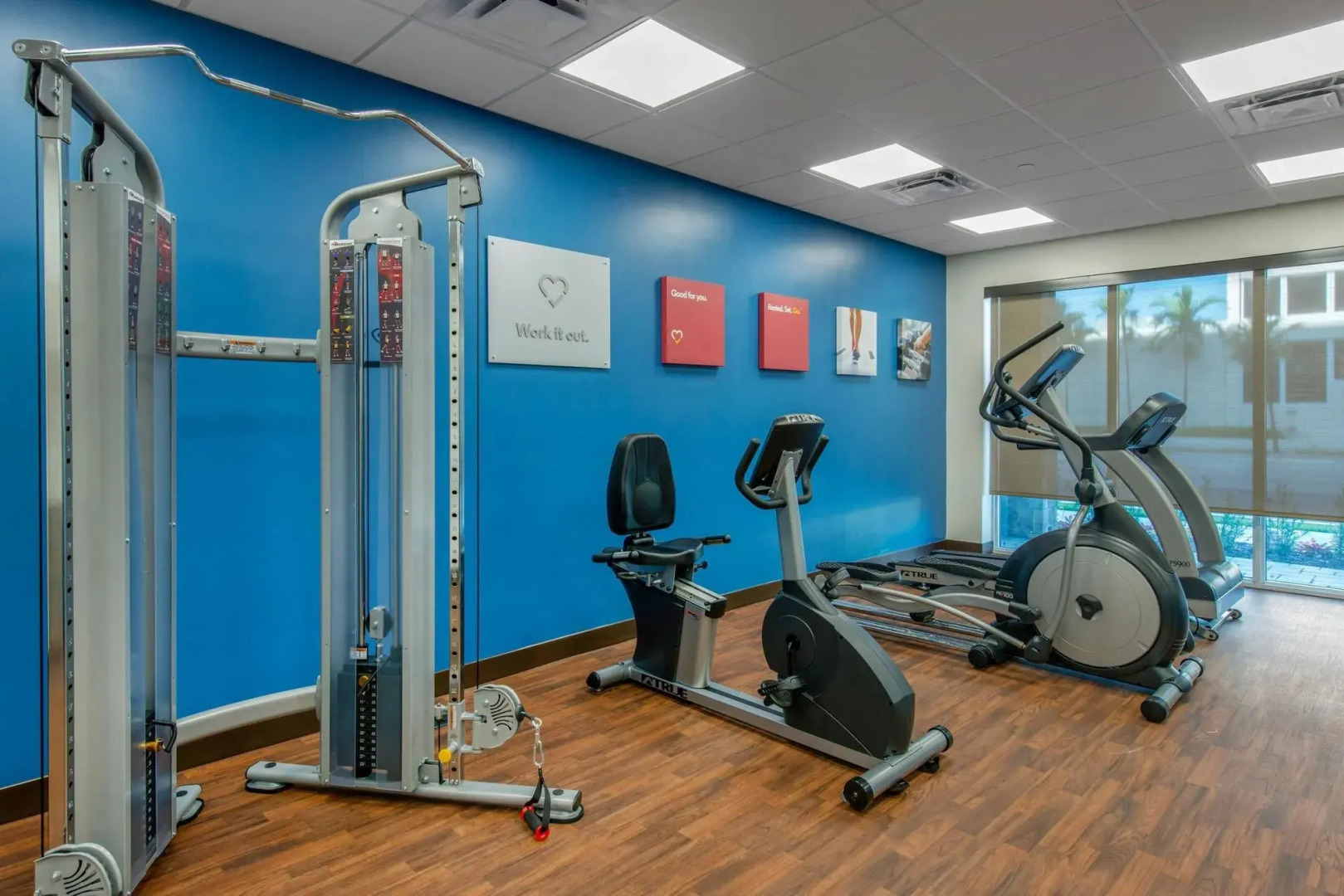 Comfort Suites Fort Lauderdale Airport & Cruise Port