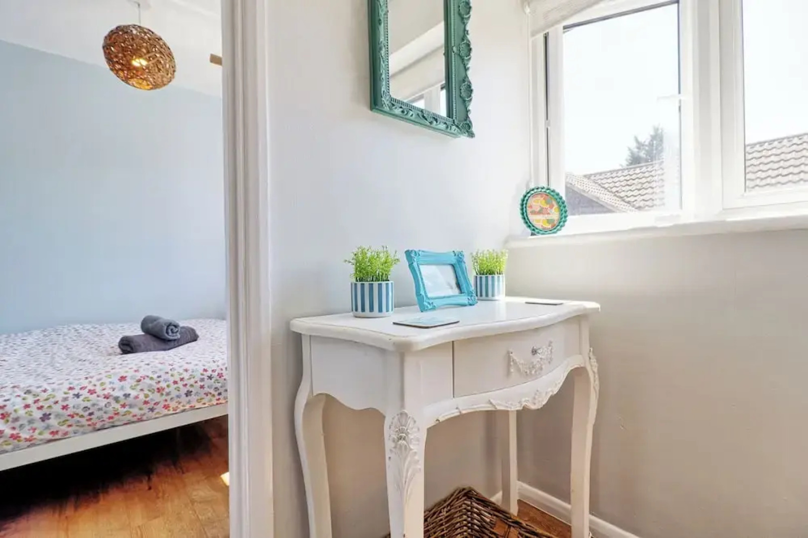 Tranquil Garden Retreat in Buckhurst Hill