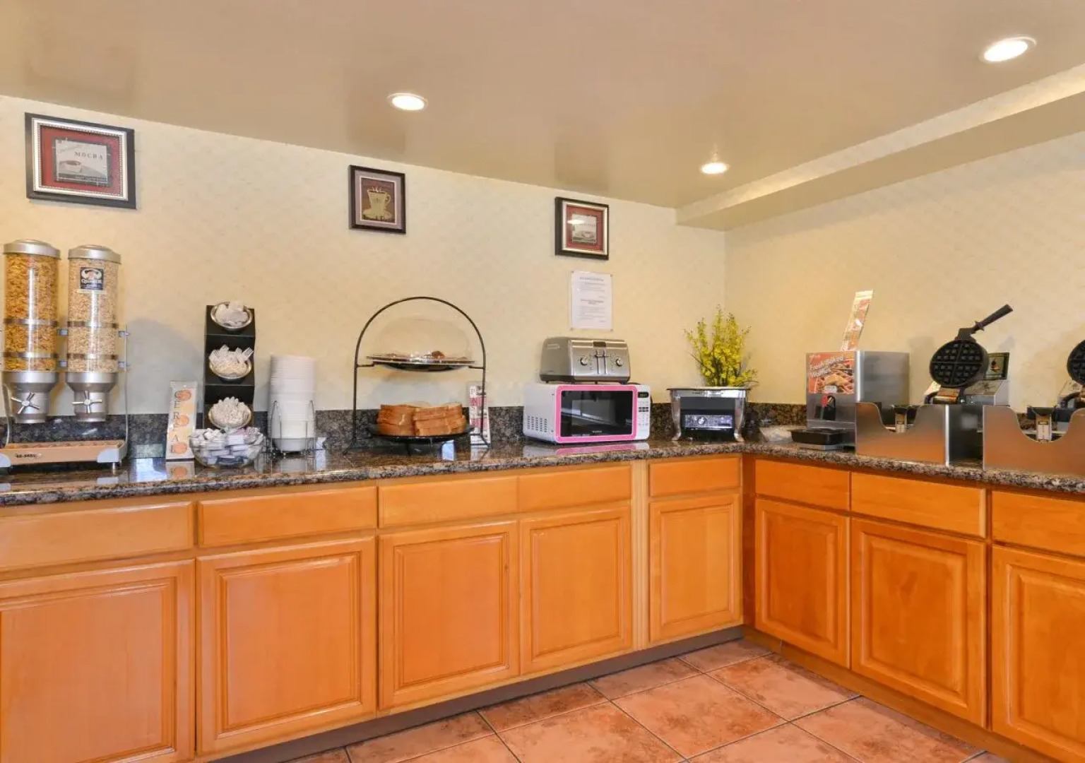 Americas Best Value Inn & Suites El Monte