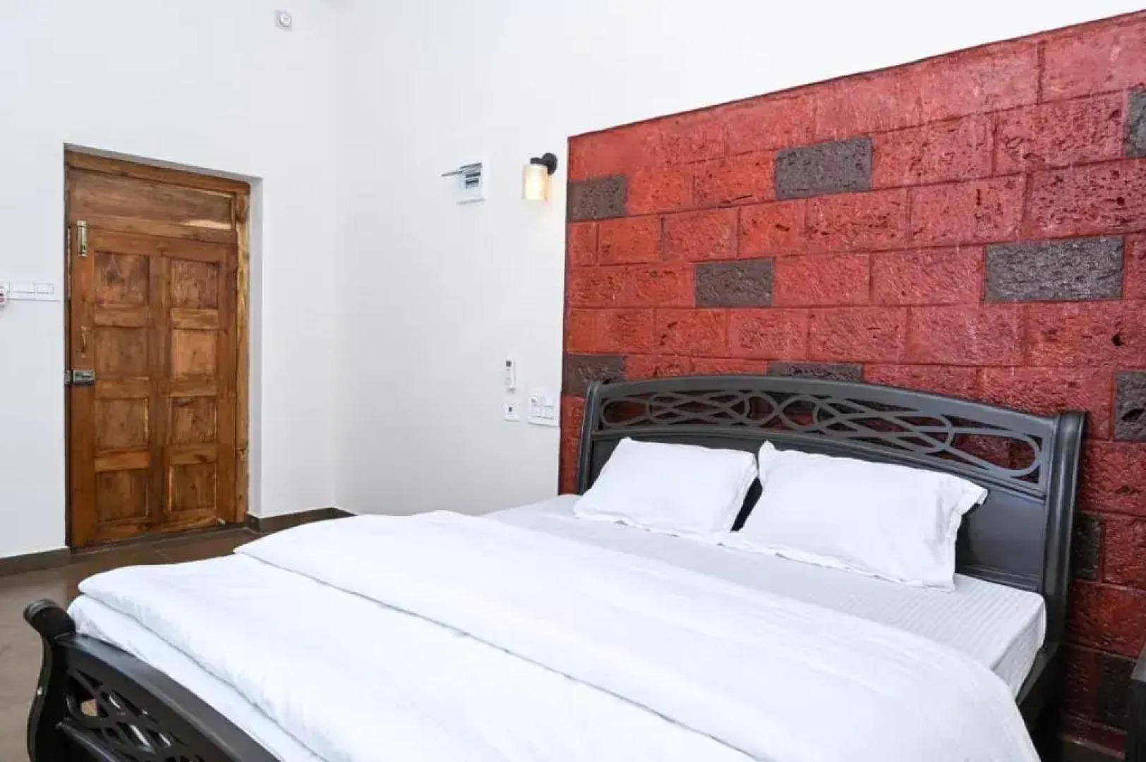 Bluebay Luxury Cottages - Malpe