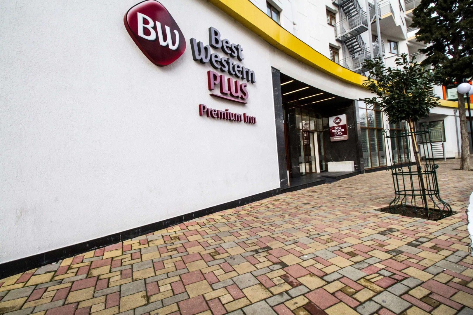 Best Western Plus Premium Inn