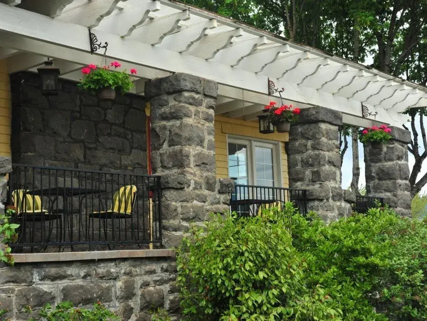 Villa Columbia Bed & Breakfast