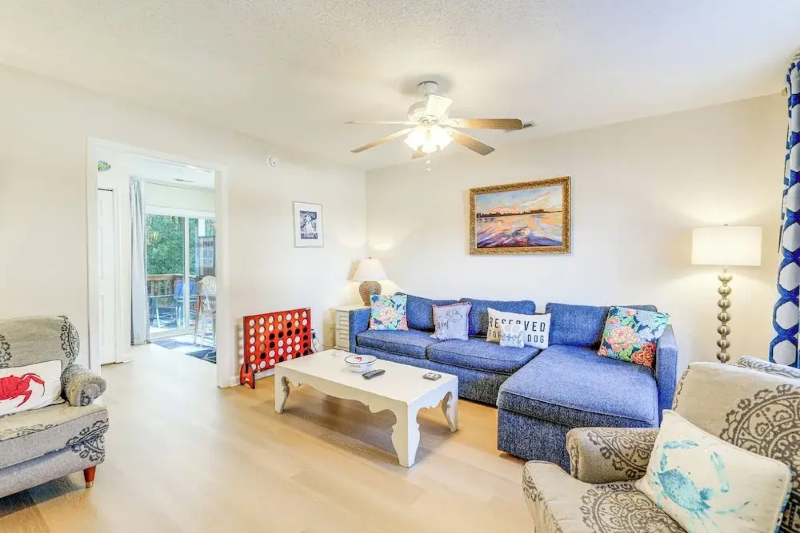 Well-equipped Emerald Isle Townhome: Pets Welcome!