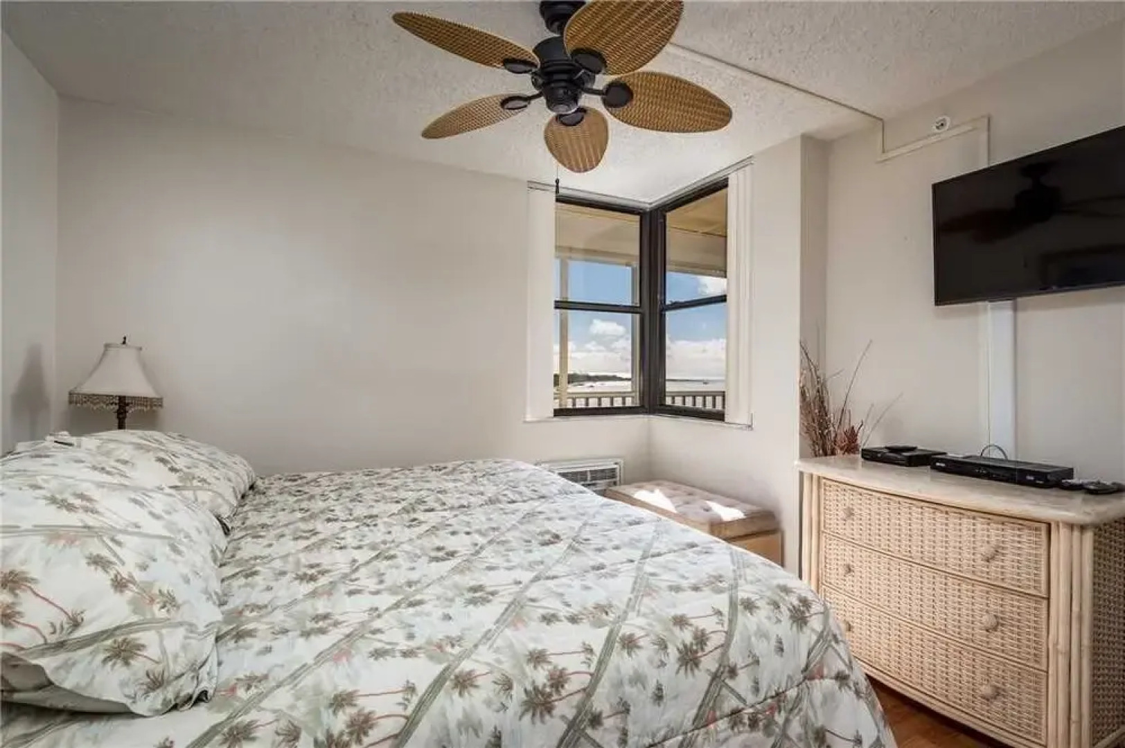 Lovers Key Beach Club PH4