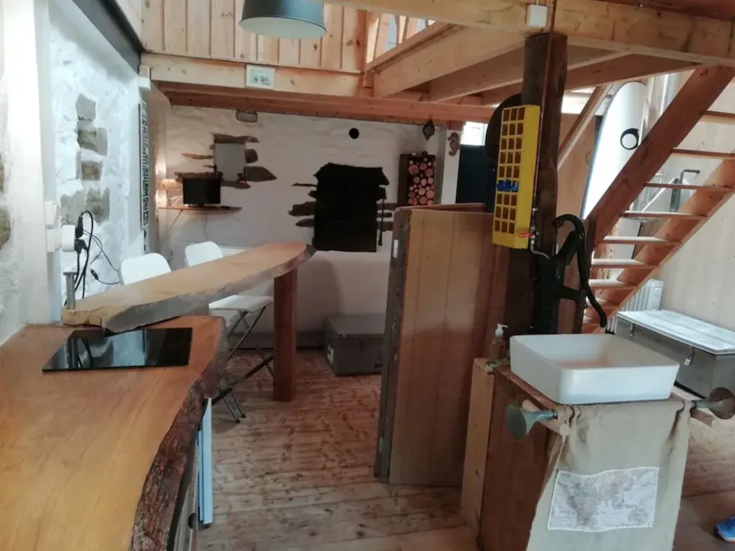 House full of charm with garden,10min from the Pointe du Raz