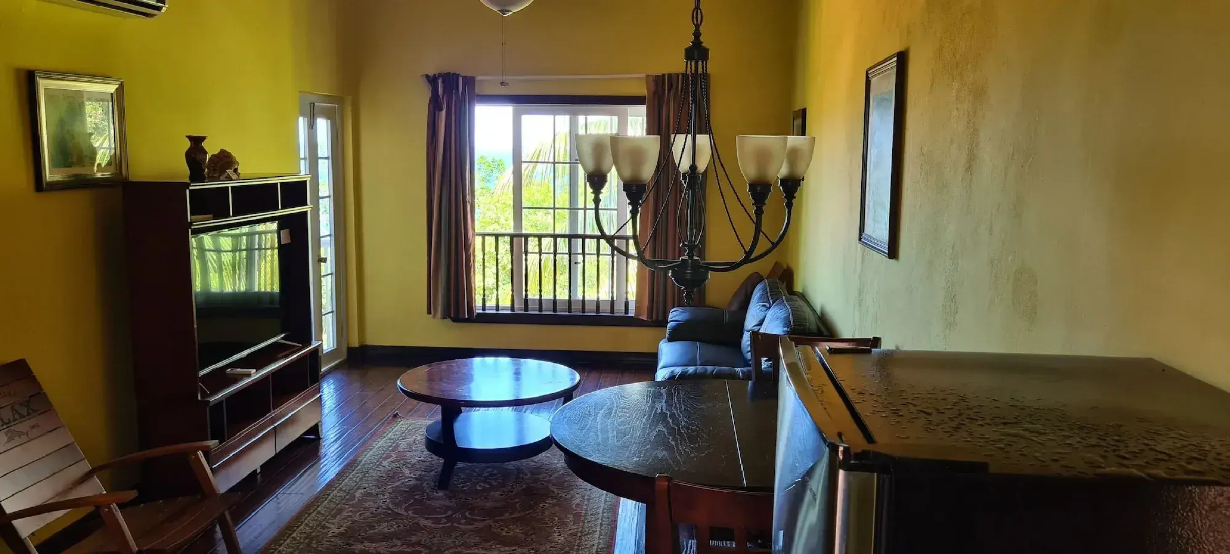 Tropical Lagoon Resort