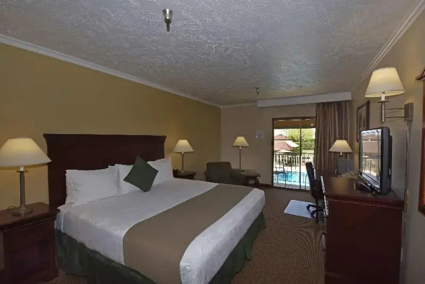 Best Western Ahtanum Inn