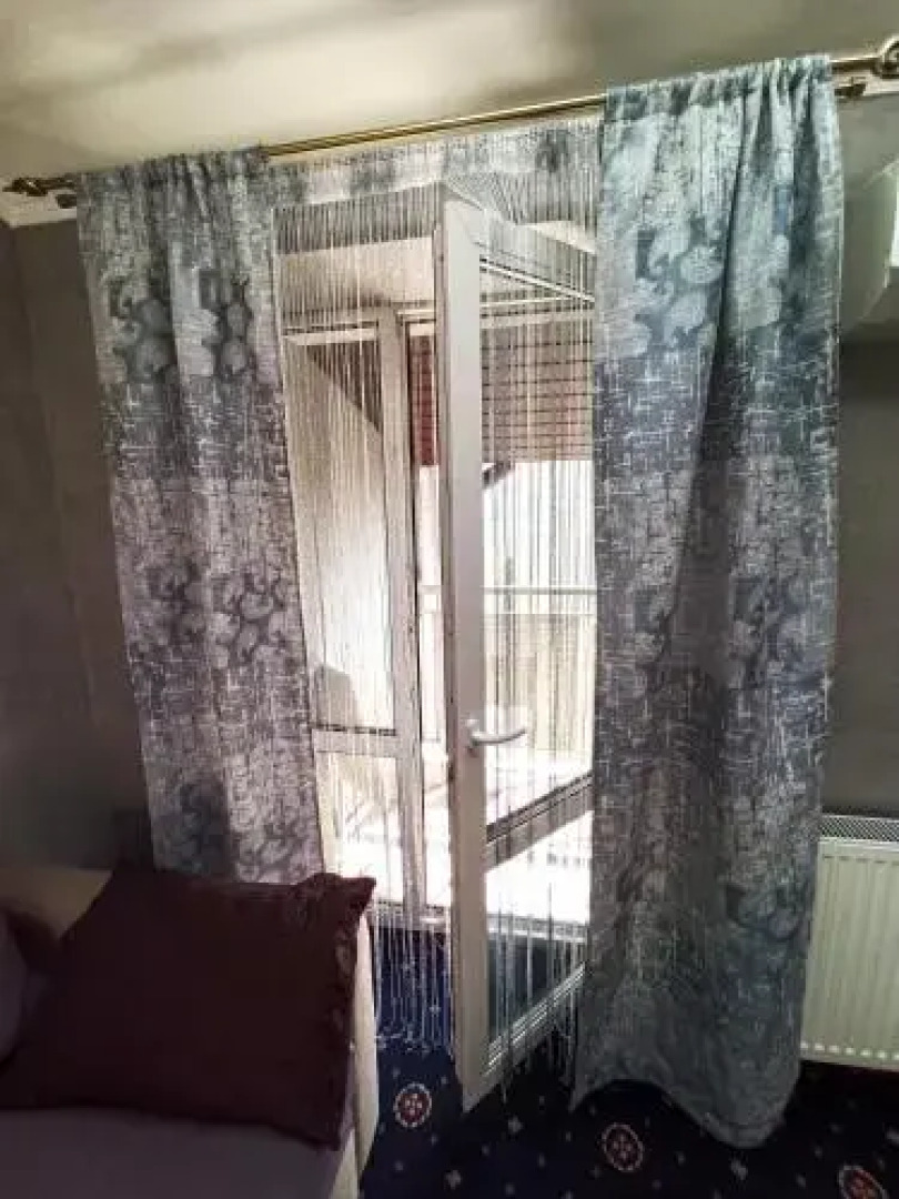 Apartments On Zaliznychna 49