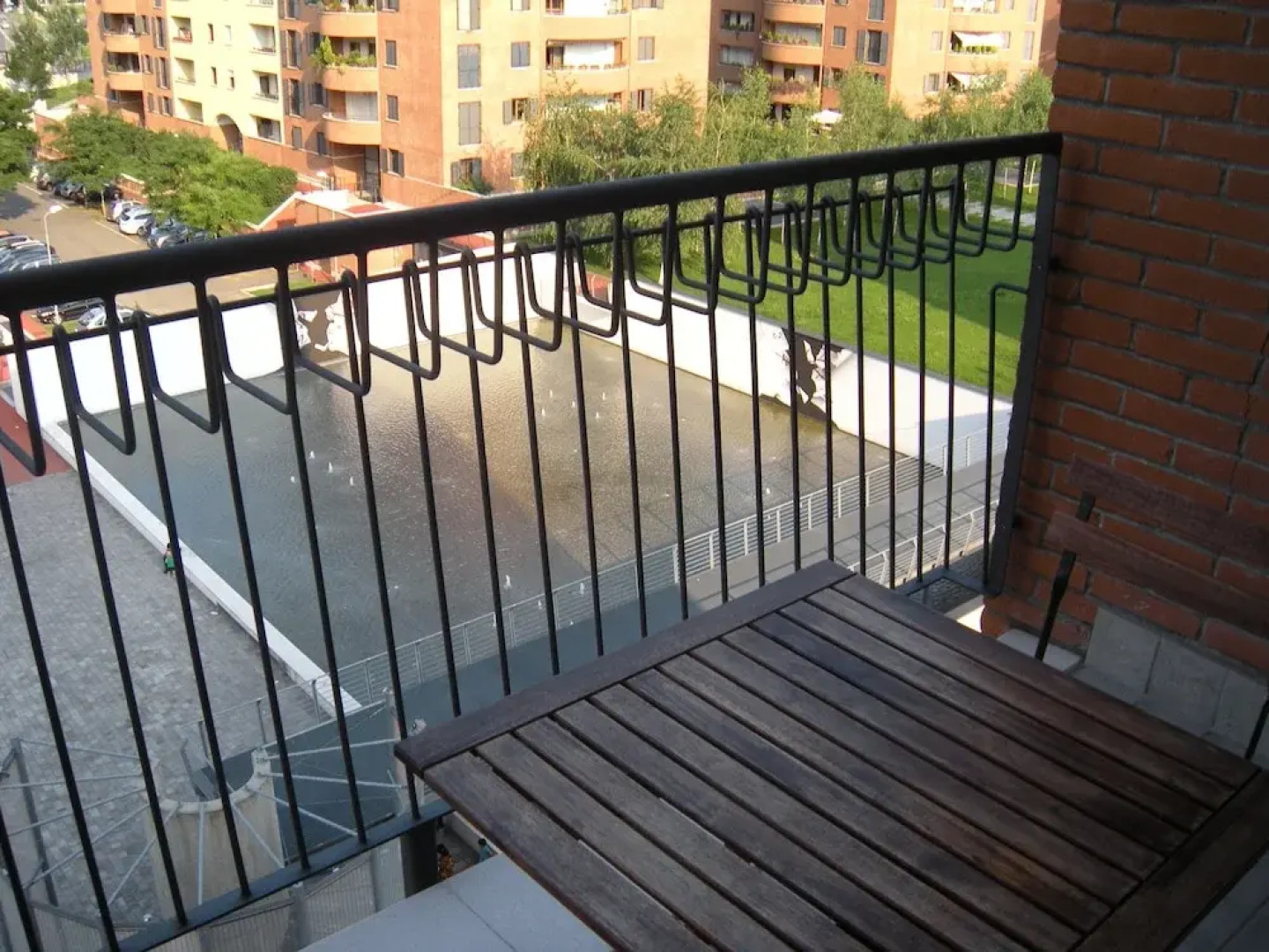 Spacious and Bright Studio With 2 Mm2 Stops