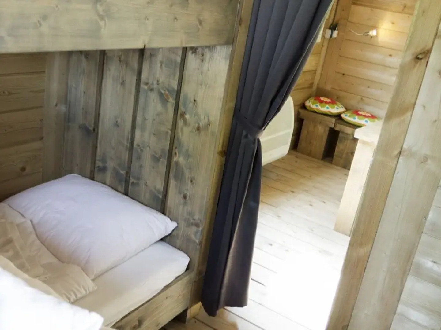 Glamping With Comfort in Ijhorst