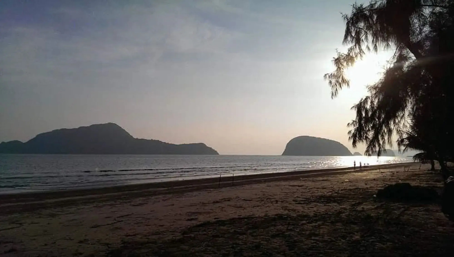 Samroiyod Beach Resort