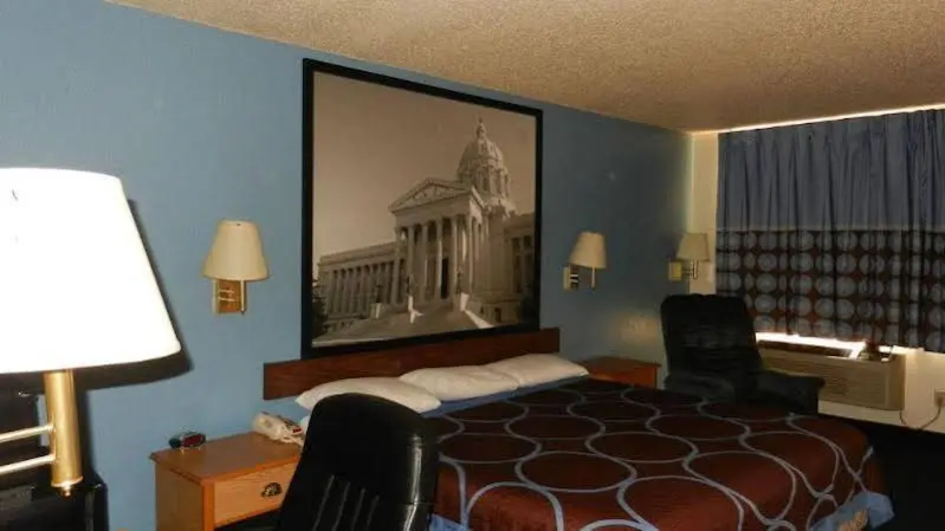 Super 8 Motel - Potosi