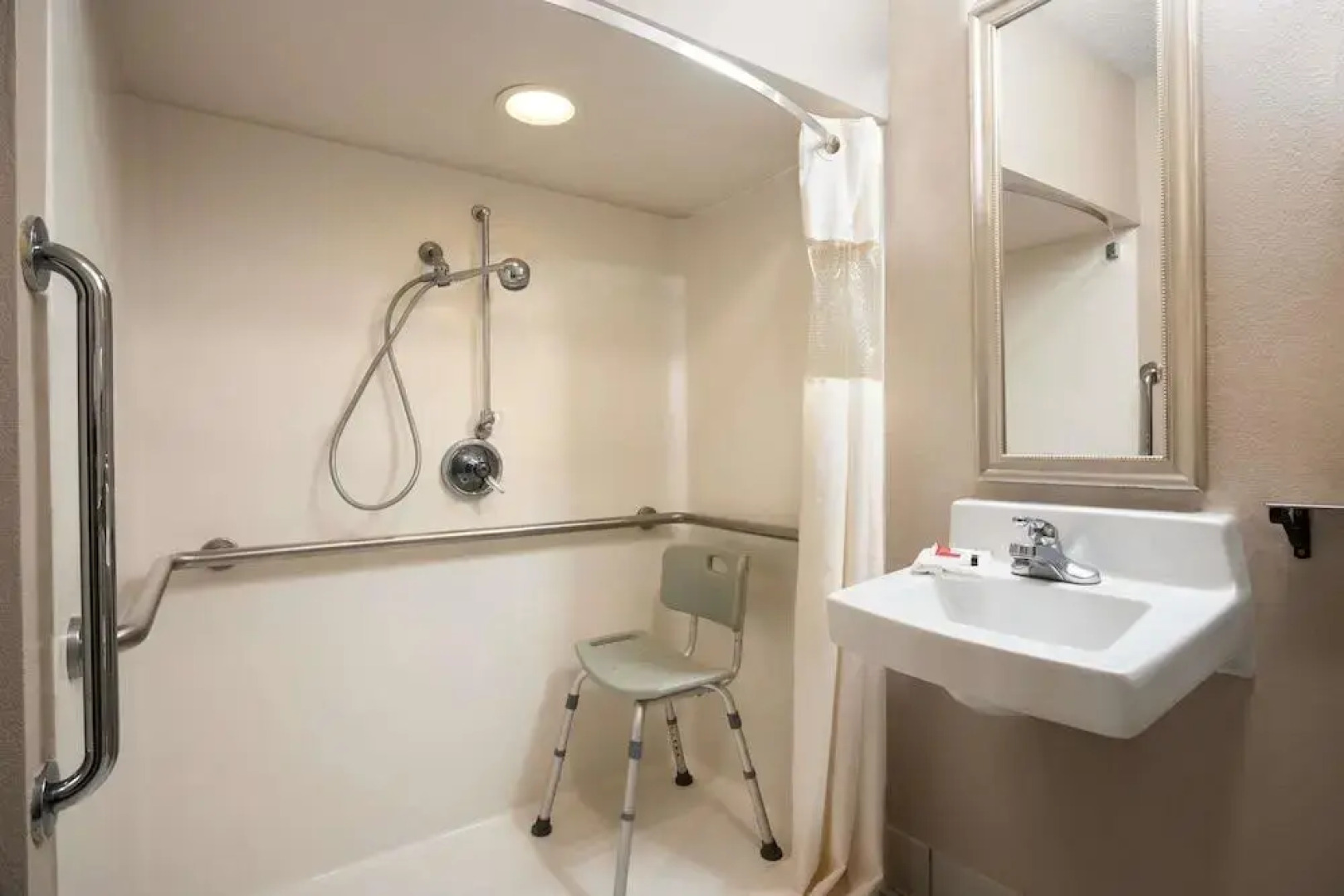 Baymont Inn & Suites Warrenton