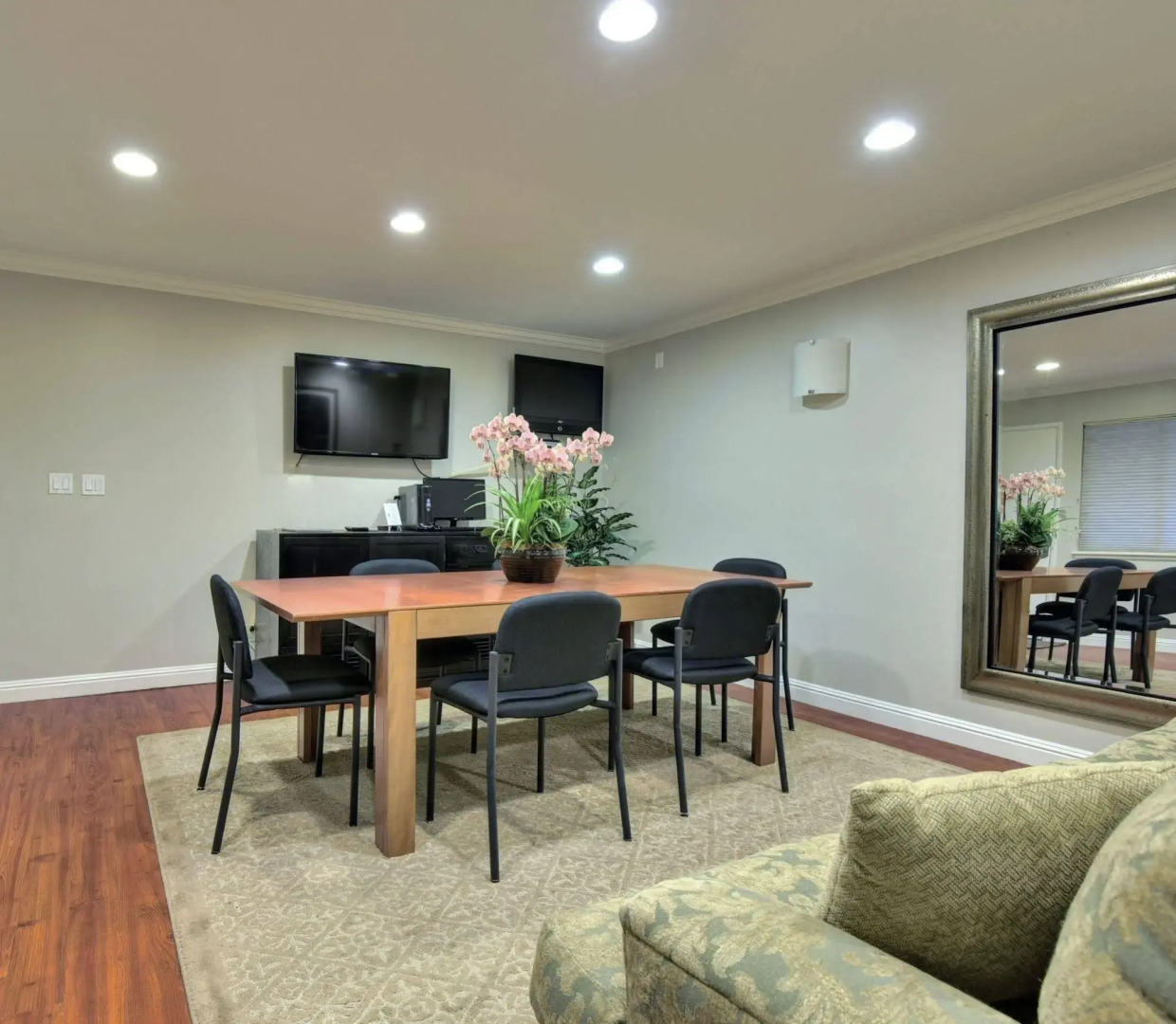 Stanford Terrace Inn